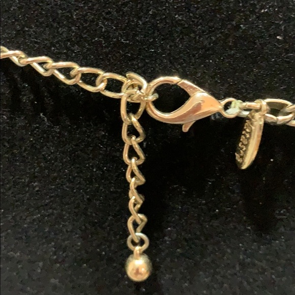 Necklace - Picture 5 of 8